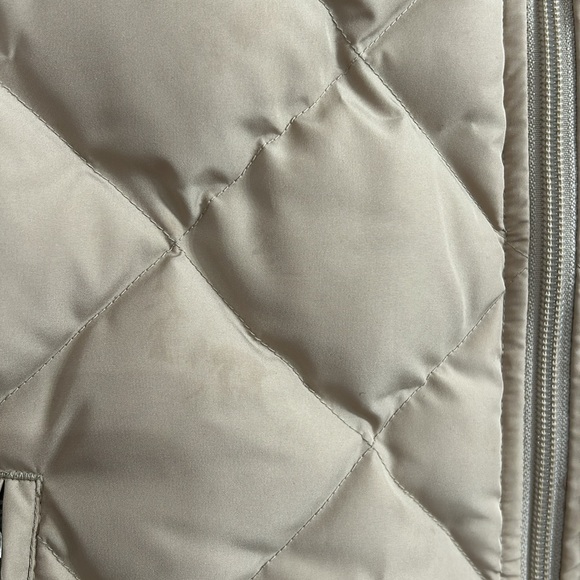 Tommy Hilfiger Quilted Puffer Vest - Picture 4 of 4